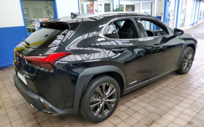 2025 Lexus Ux