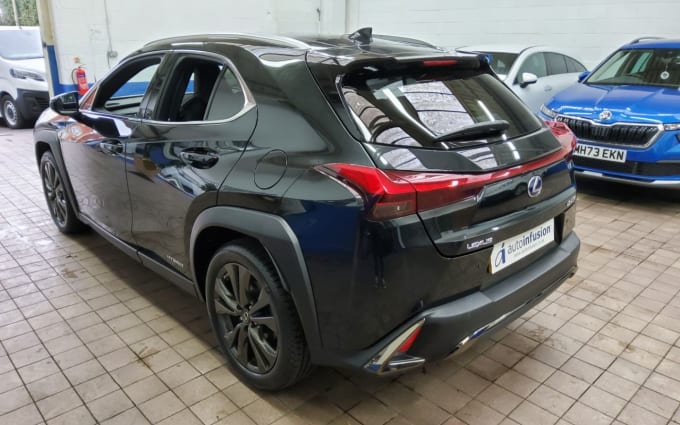 2025 Lexus Ux