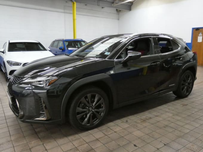 2025 Lexus Ux