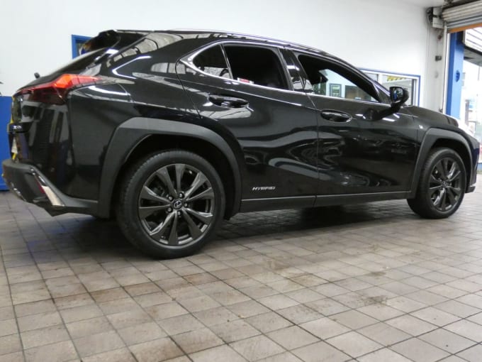 2025 Lexus Ux