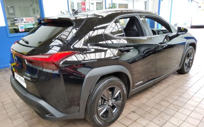 2025 Lexus Ux