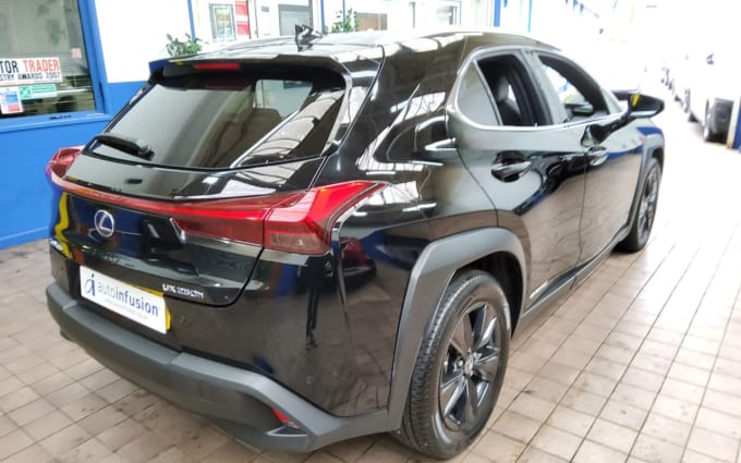 2025 Lexus Ux