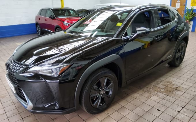 2025 Lexus Ux