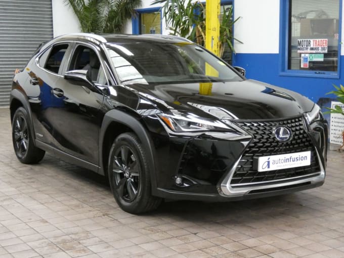 2025 Lexus Ux