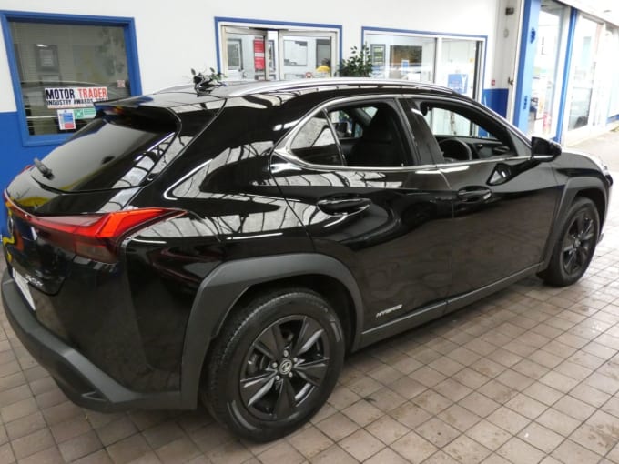 2025 Lexus Ux