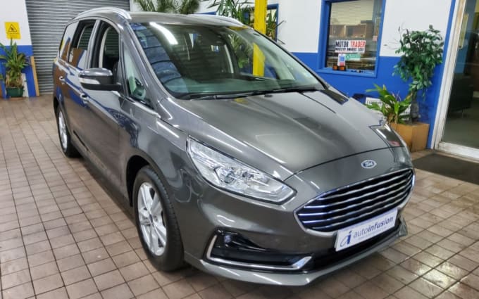 2025 Ford Galaxy