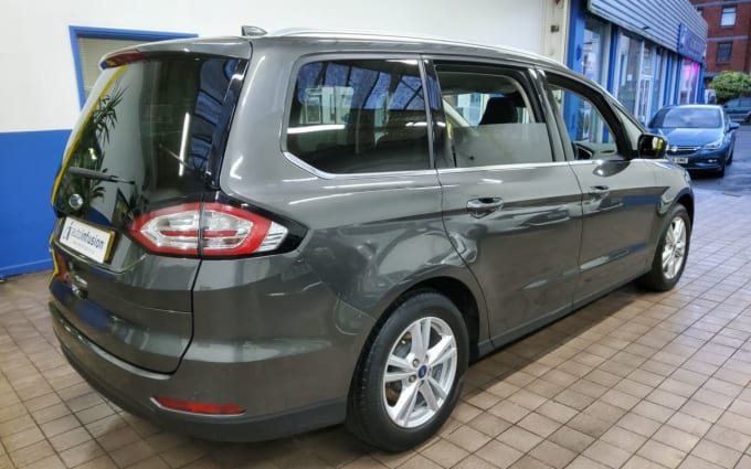 2025 Ford Galaxy