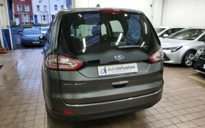 2025 Ford Galaxy