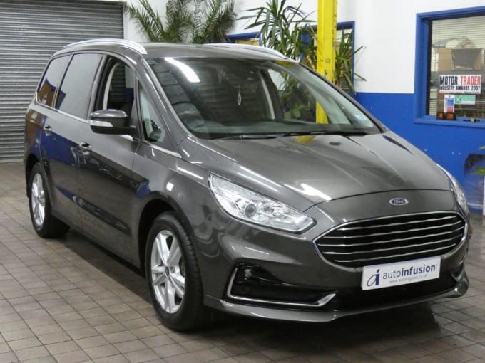 2025 Ford Galaxy