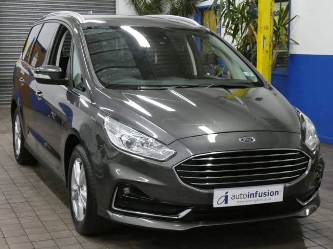 2025 Ford Galaxy