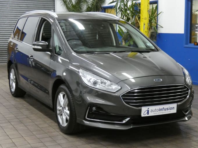 2025 Ford Galaxy