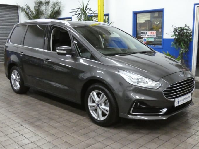 2025 Ford Galaxy