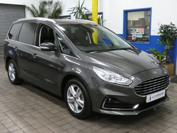 2025 Ford Galaxy