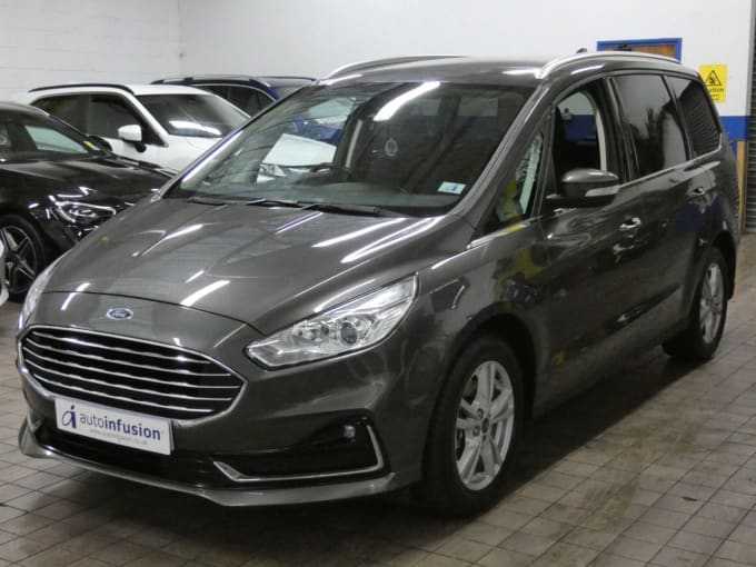 2025 Ford Galaxy