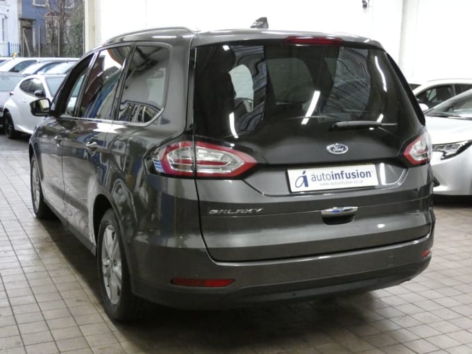 2025 Ford Galaxy