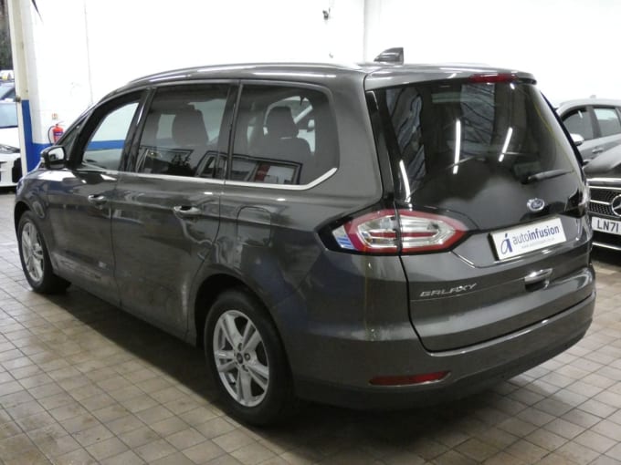 2025 Ford Galaxy