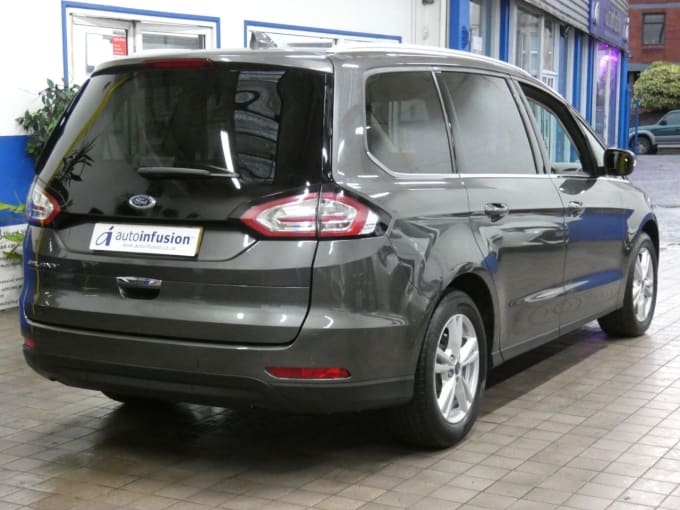 2025 Ford Galaxy