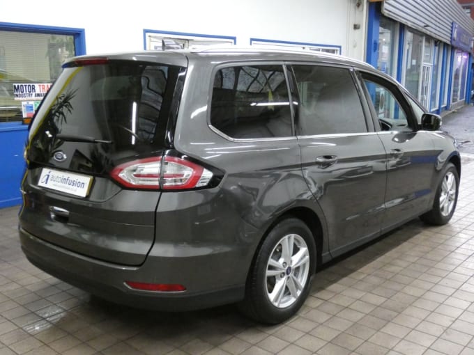 2025 Ford Galaxy