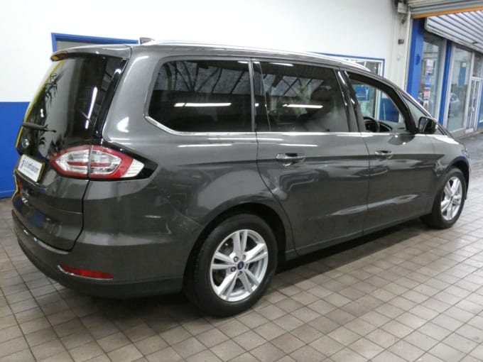 2025 Ford Galaxy