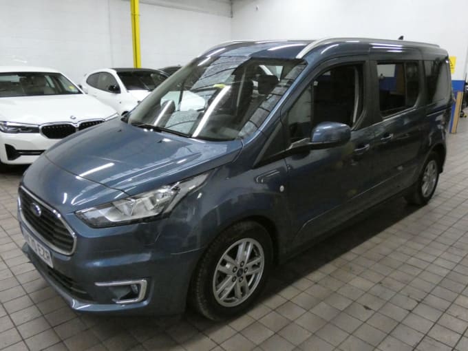 2025 Ford Grand Tourneo Connect