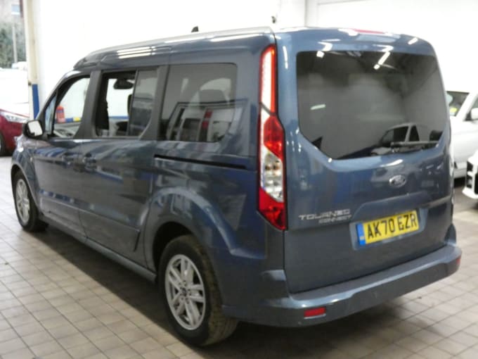 2025 Ford Grand Tourneo Connect