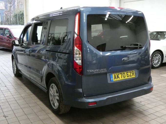 2025 Ford Grand Tourneo Connect