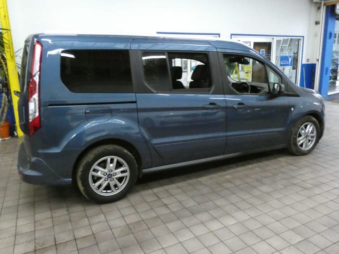 2025 Ford Grand Tourneo Connect