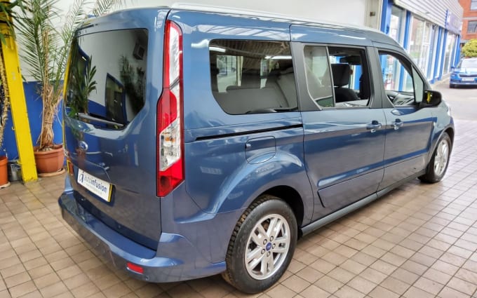 2025 Ford Grand Tourneo Connect