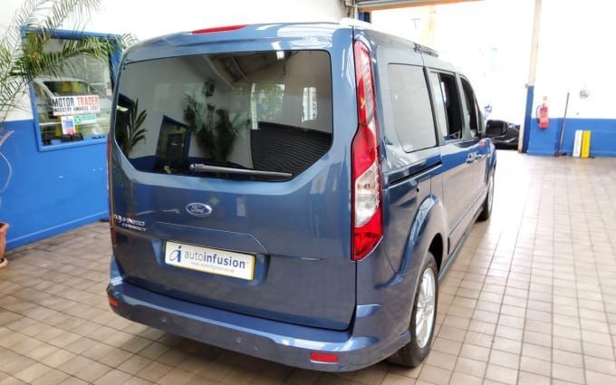 2025 Ford Grand Tourneo Connect