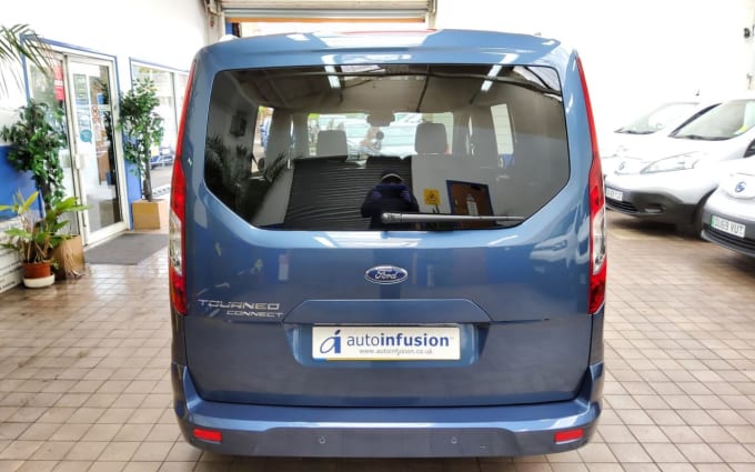 2025 Ford Grand Tourneo Connect