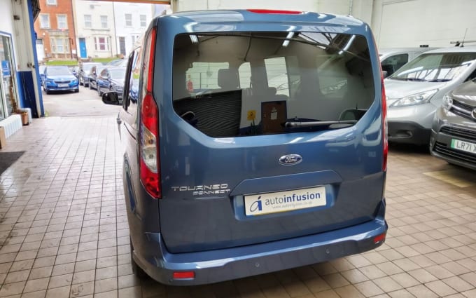 2025 Ford Grand Tourneo Connect