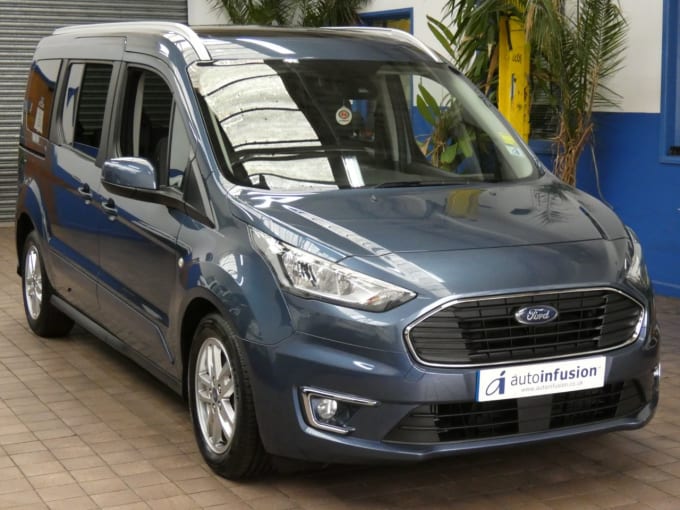 2025 Ford Grand Tourneo Connect