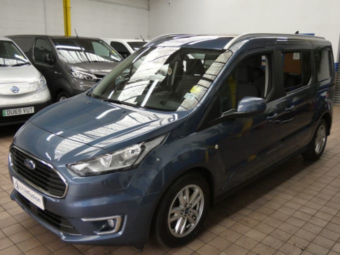 2025 Ford Grand Tourneo Connect