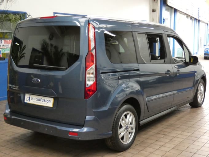 2025 Ford Grand Tourneo Connect