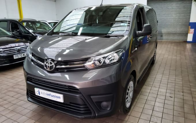 2025 Toyota Proace