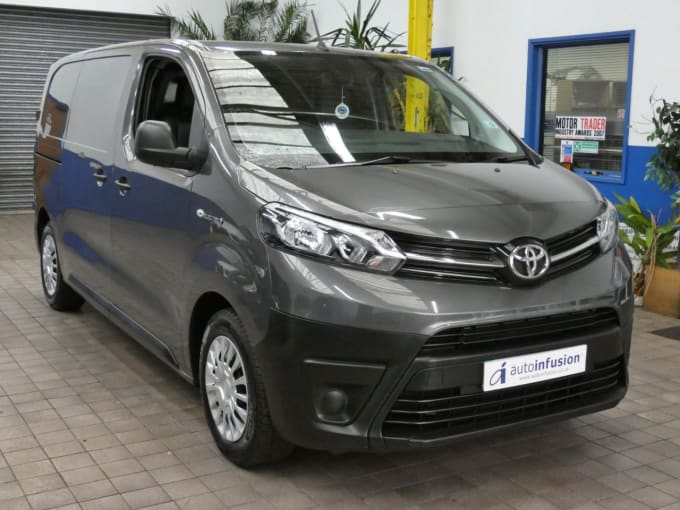 2025 Toyota Proace