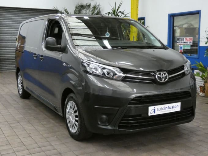 2025 Toyota Proace