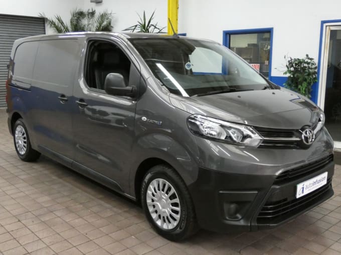 2025 Toyota Proace