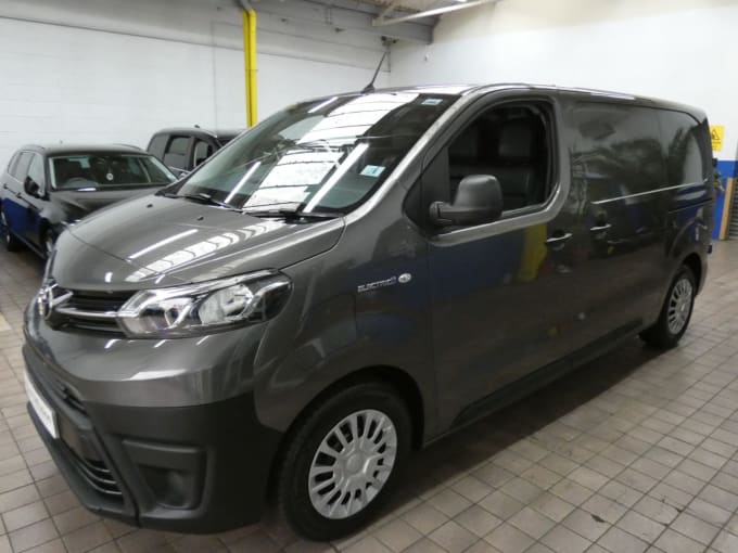 2025 Toyota Proace