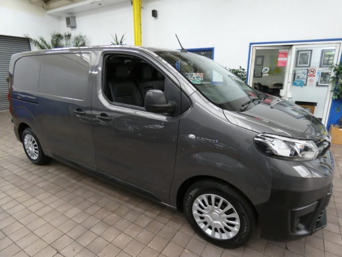 2025 Toyota Proace