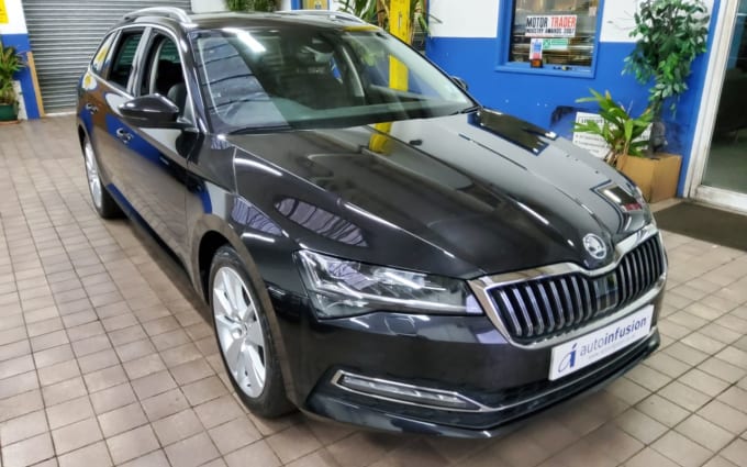 2025 Skoda Superb