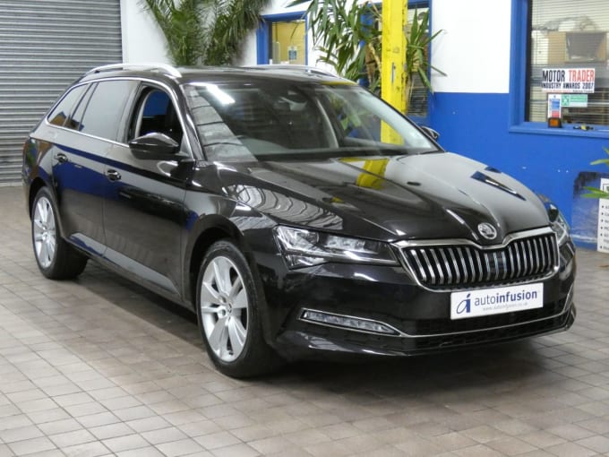 2025 Skoda Superb