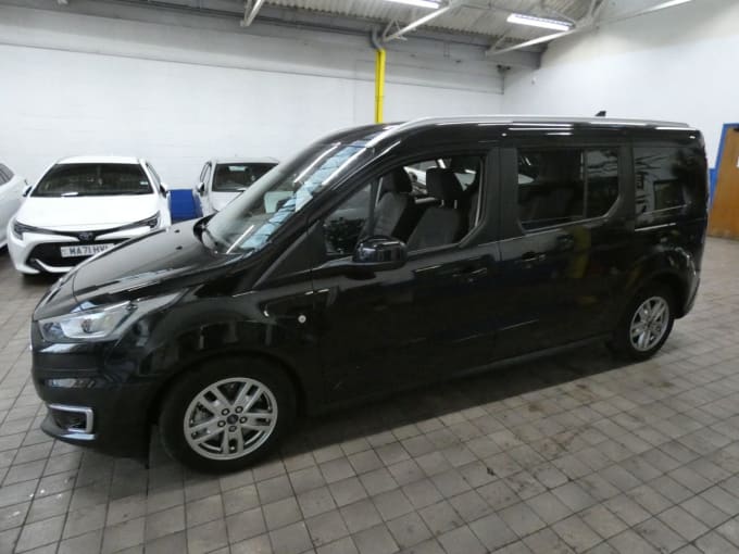 2025 Ford Grand Tourneo Connect