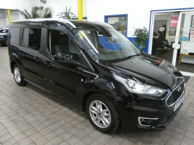 2025 Ford Grand Tourneo Connect