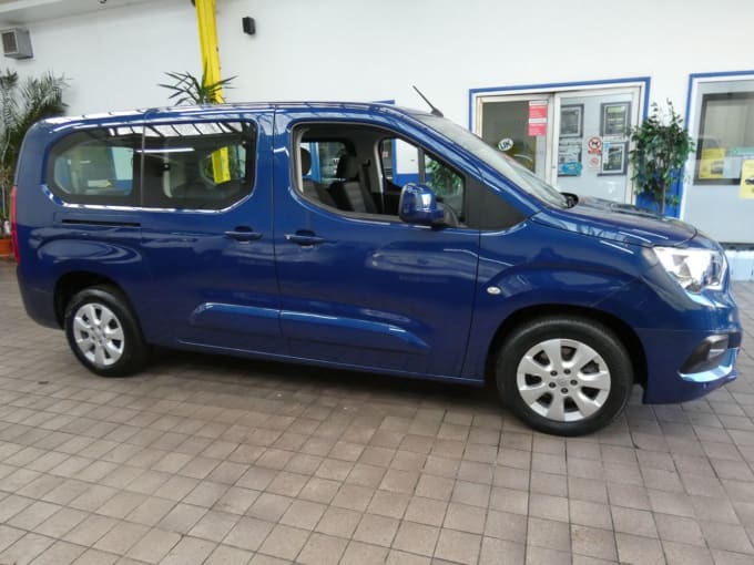 2025 Vauxhall Combo Life