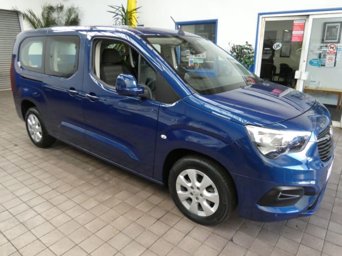 2025 Vauxhall Combo Life