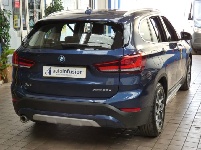 2025 BMW X1