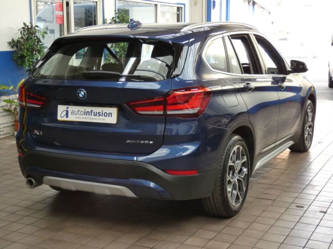 2025 BMW X1