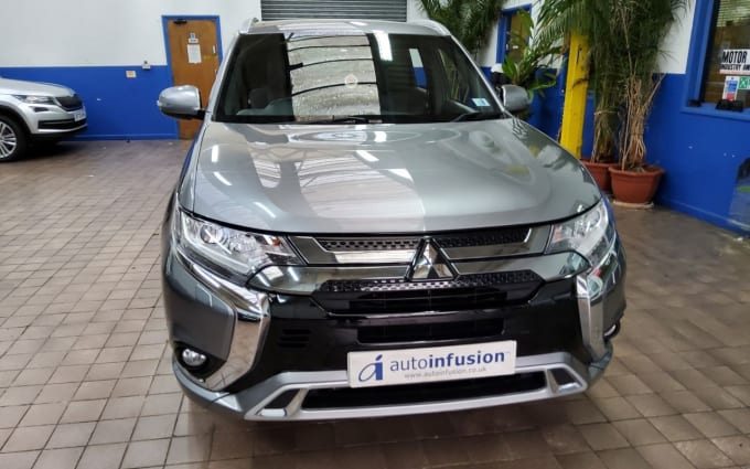 2025 Mitsubishi Outlander