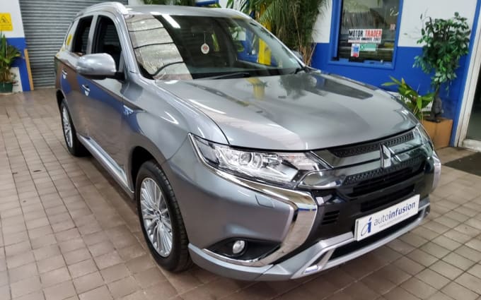 2025 Mitsubishi Outlander